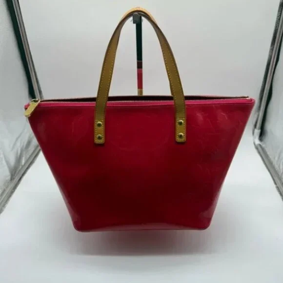 EUC Authenticated Louis Vuitton Monogram Vernis Bellevue PM - Picture 3 of 15